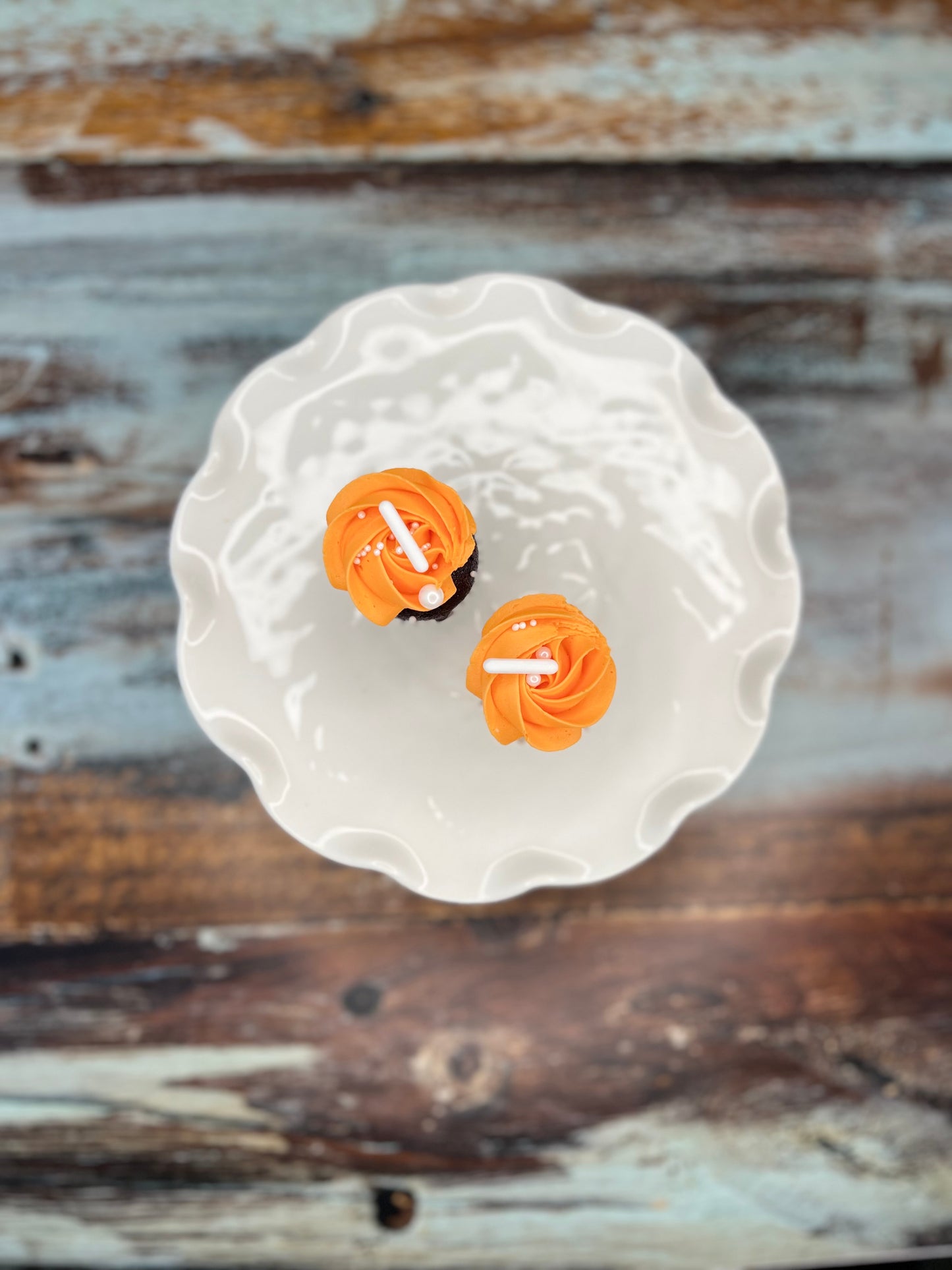 Gluten & Dairy-Free Luxe Mini Vanilla Cupcakes - Box of 24 **PICK UP ONLY**
