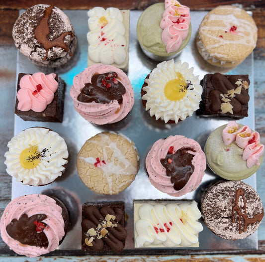Mixed Box of 16 Gluten-Free Vegan Cakes