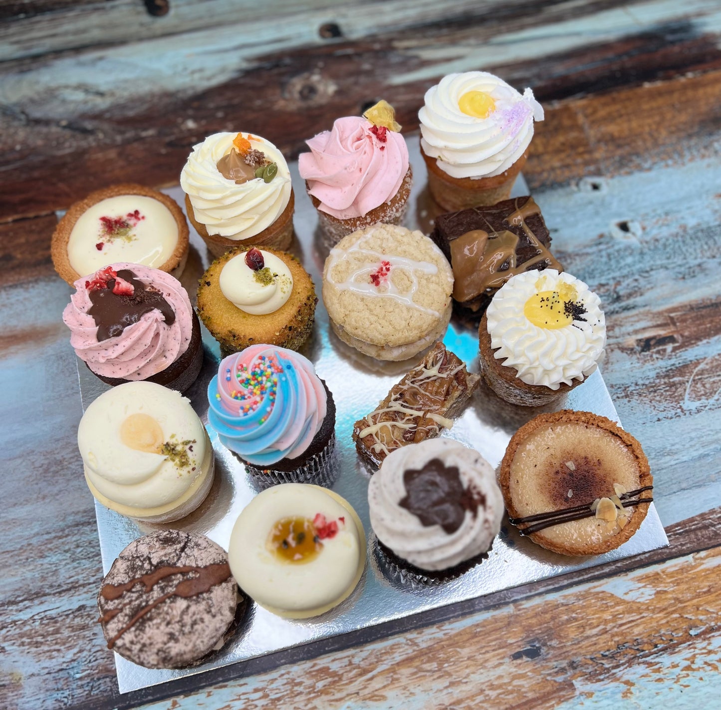 Mixed Box of 16 Gluten-Free Cakes