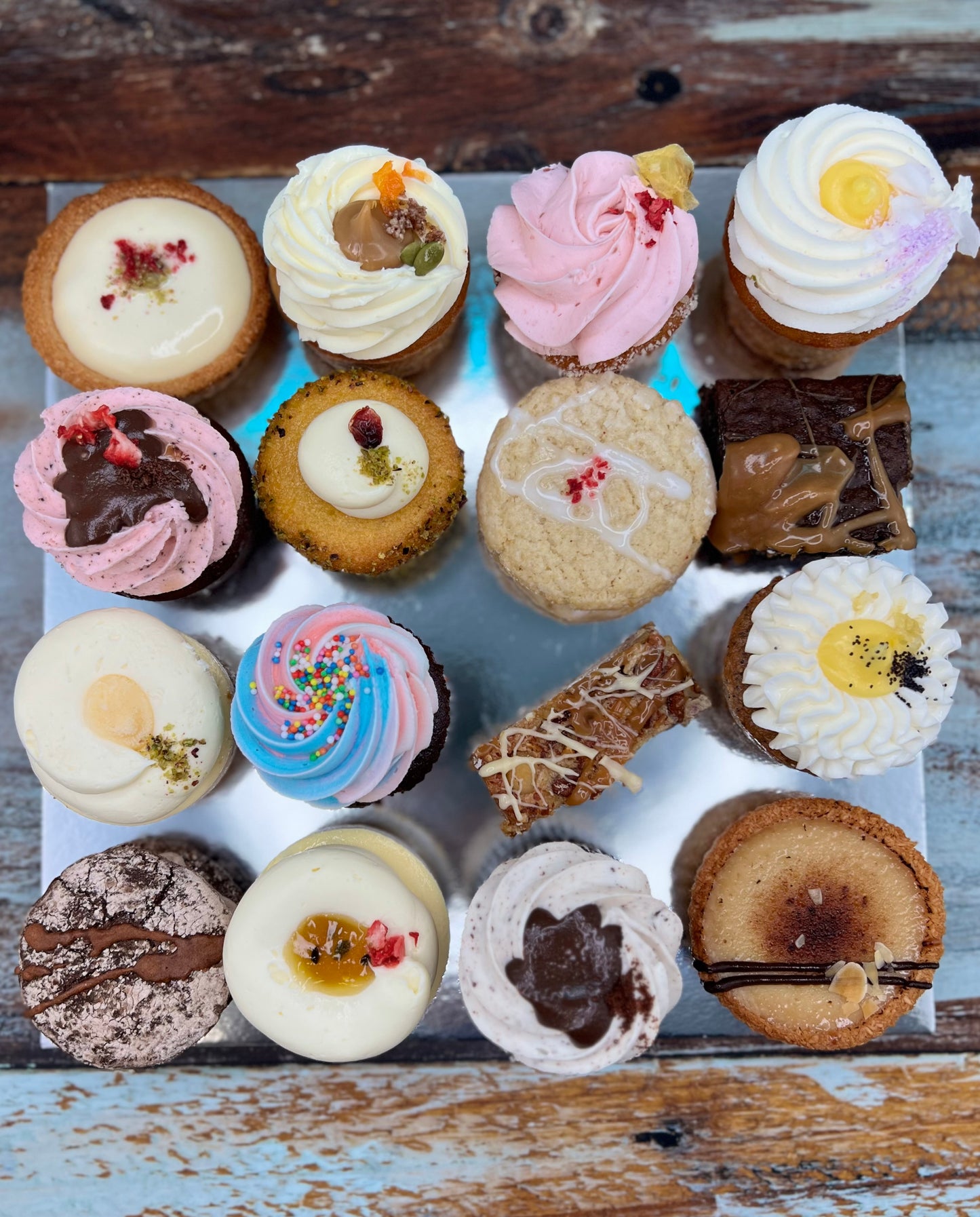 Mixed Box of 16 Gluten-Free Cakes