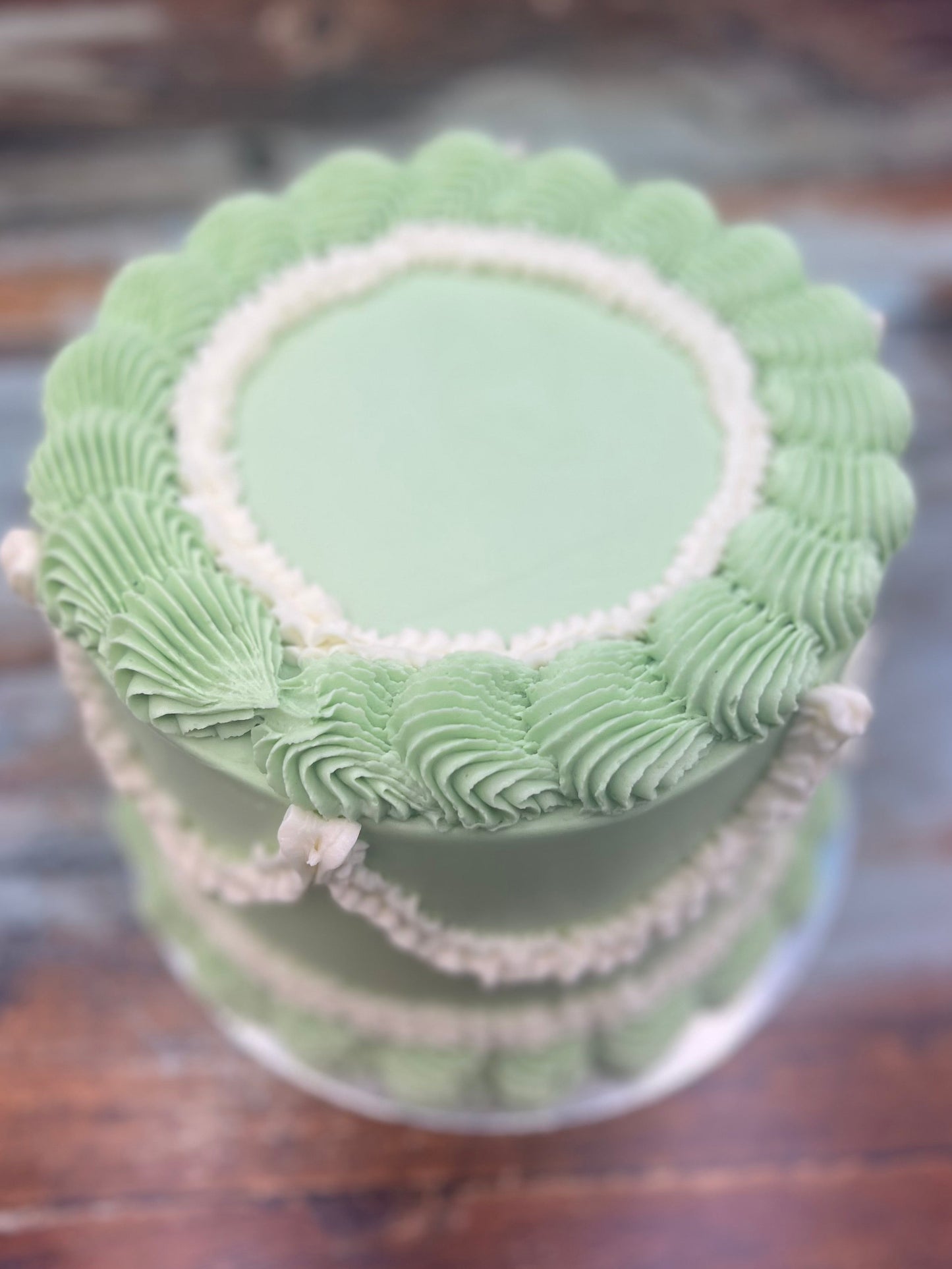 Gluten & Dairy-Free Retro Round Tower Cake - A Gorgeous Classic