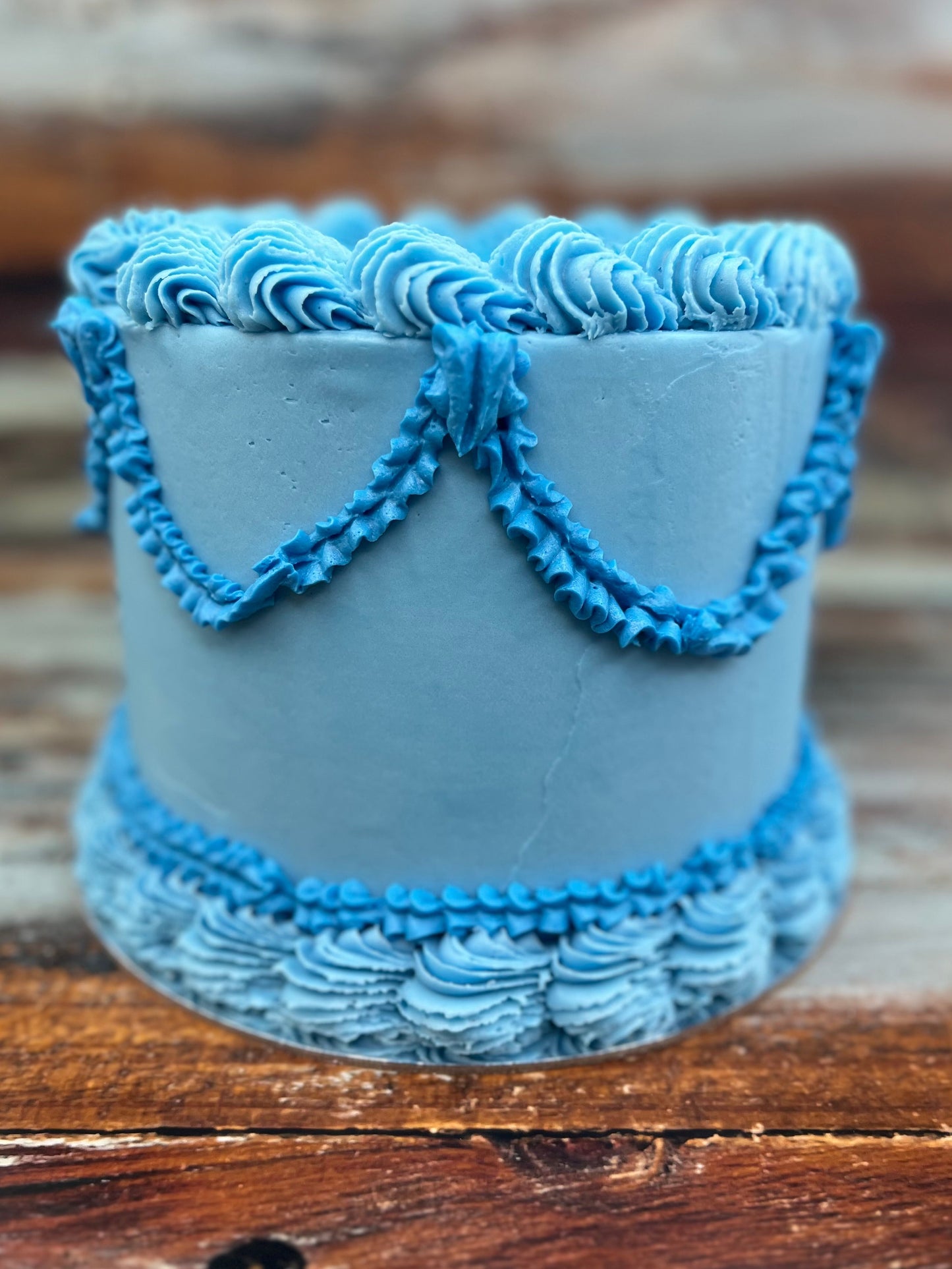 Gluten & Dairy-Free Retro Round Tower Cake - A Gorgeous Classic